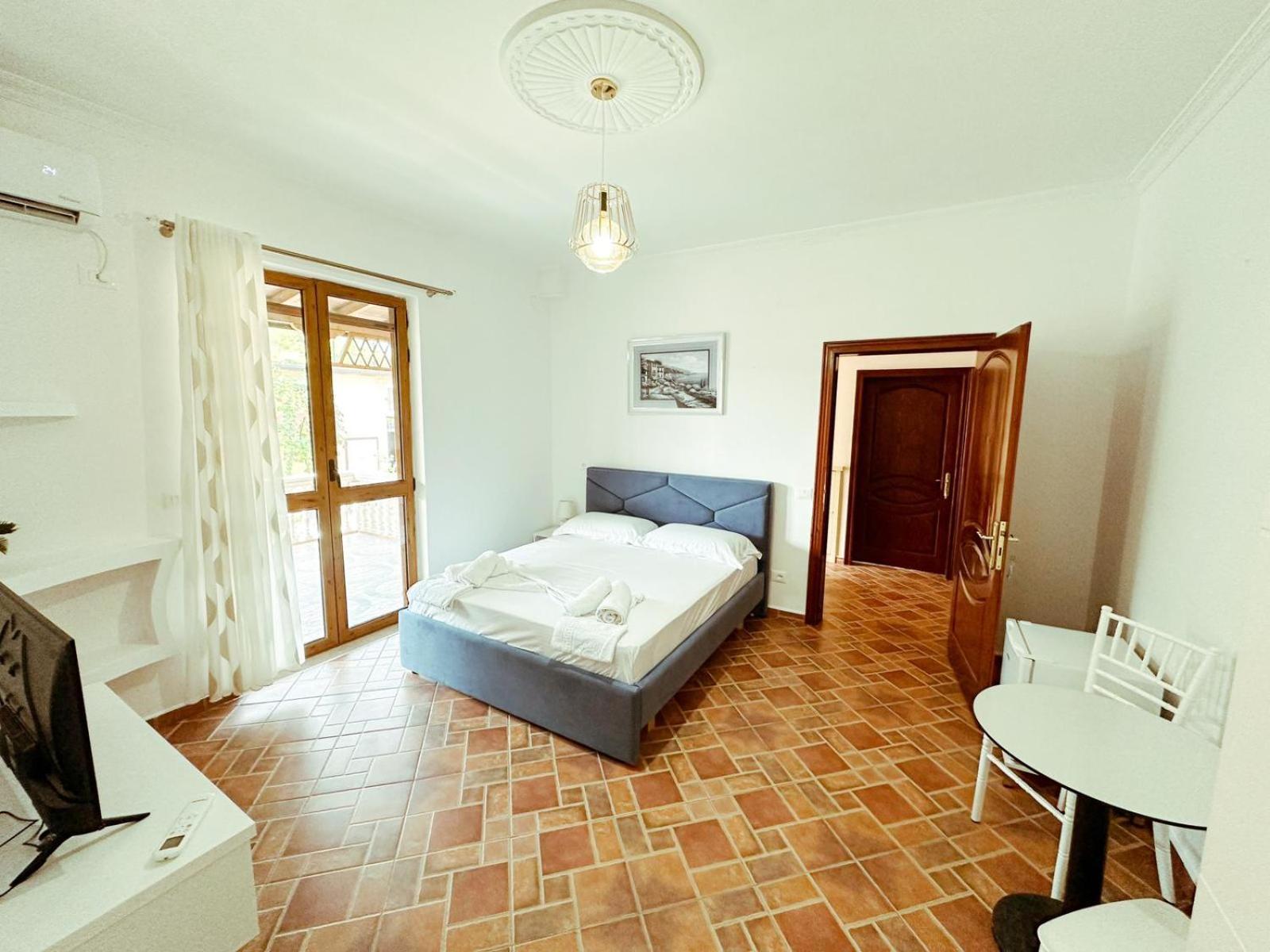 Vizion Hotel Шкодер Экстерьер фото